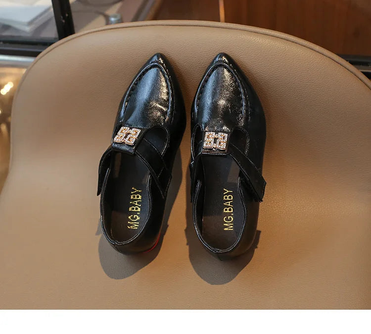 Girls Rhinestone Leather Shoes Pointed Casual Shoes Elegant Fashion Shoes Bangladesh Kids Shoes