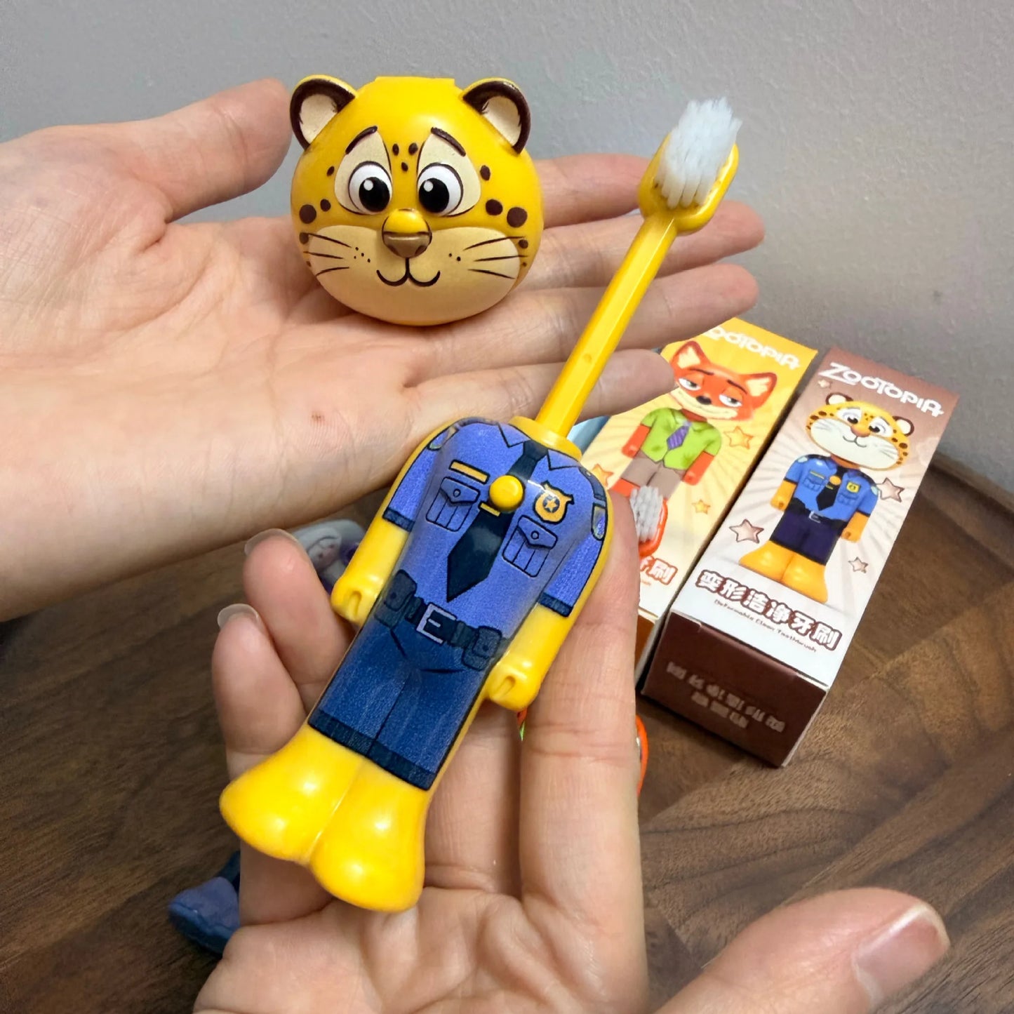 Disney Zootopia Internet Celebrity Retractable Toothbrush Nick Judy Deformed Soft Bristled Toothbrush Fine Bristle Kid Gift Toys