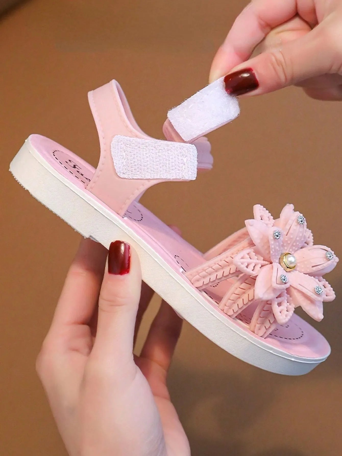 Children's summer anti-slip soft-soled sandals, beach shoes, princess shoes, girls' sandals