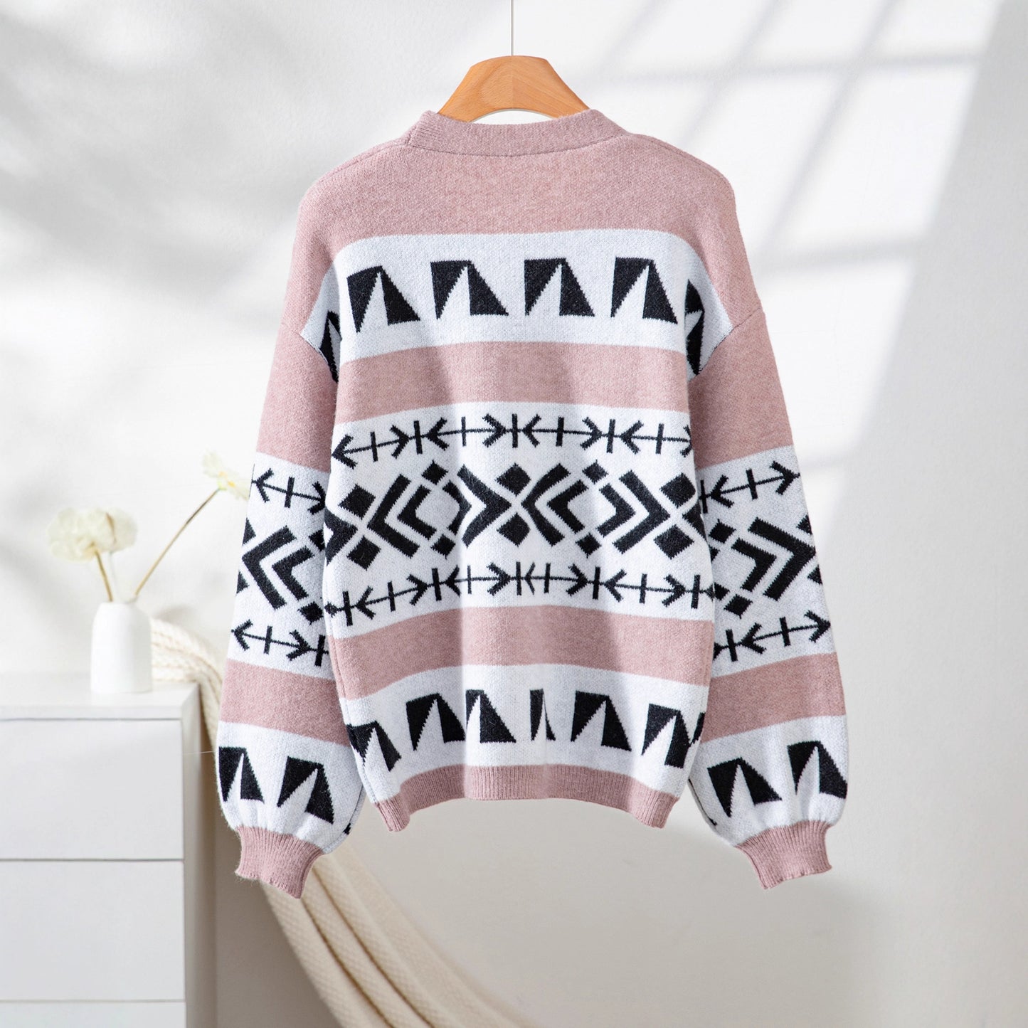Loose And Lazy Style Jacquard Contrast Color Outerwear Knitted Cardigan Sweater