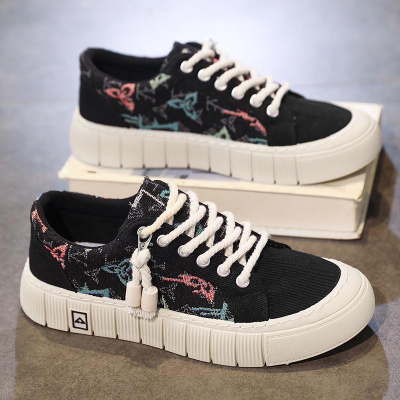 Trendy Wild Four Seasons Canvas Sneakers (Available)