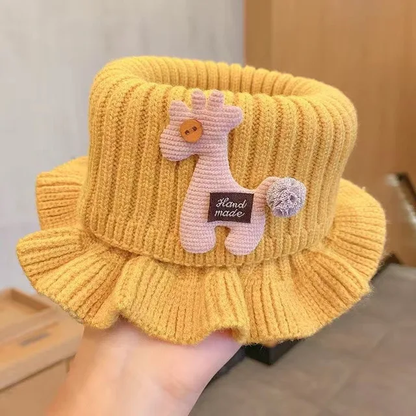 Children's scarf keeps warm in winter (Available)