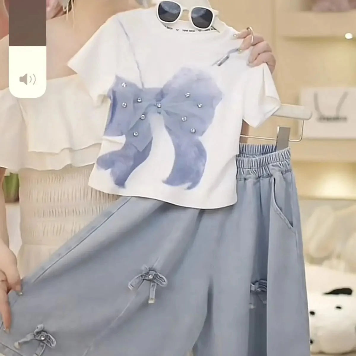 2025 Summer Girls Three-dimensional Bow Round Neck Solid Color Short Sleeve Fashionable Versatile Bow Culottes Two-piece Set - Mom & Kids