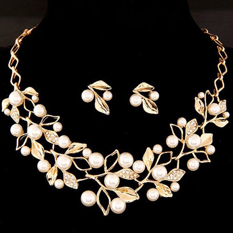 Temperament necklace earrings set (Available)