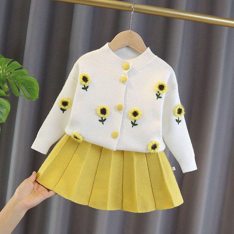 Sunflower Thin Sweater Coat And Skirt Two-piece Suit