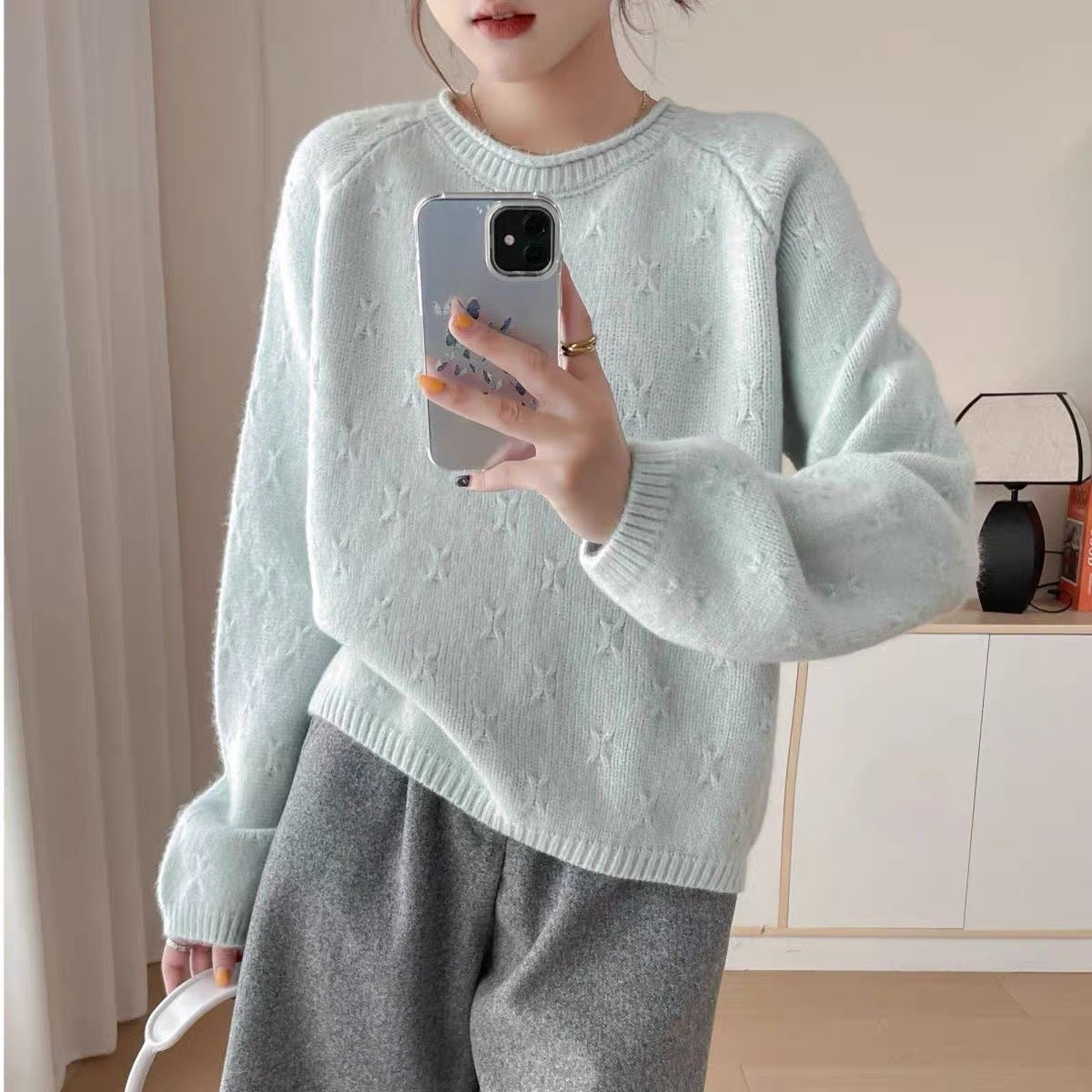 Women's Idle Style Soft Glutinous Sweater Loose Design Curling