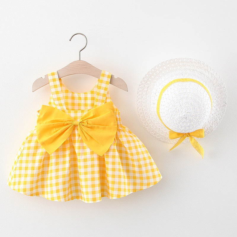 Baby Girl Plaid Skirt Fashion Girl Skirt Free Straw Hat ( Available )