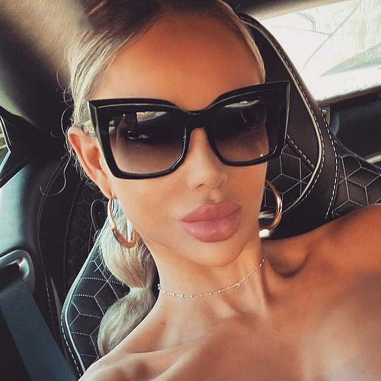 Women's Fashion Catwalk Large Frame Cat Eye Sunglasses (Available)