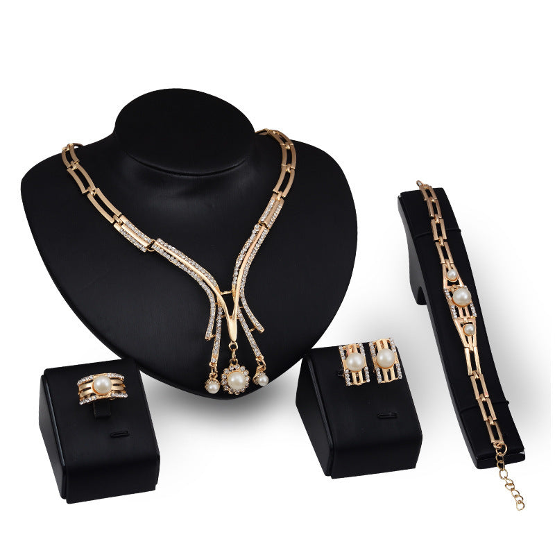 Personalized Fashion Jewelry Set Alloy Necklace Four-piece Set    (Available)