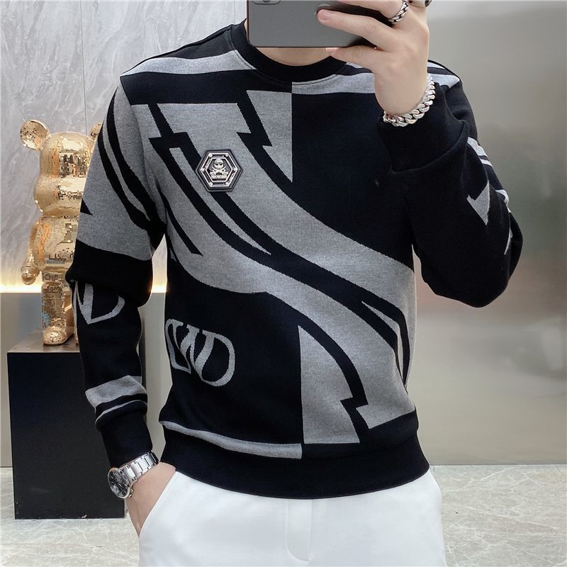 Contrast Color Round Neck Black And White Sweater For Men
