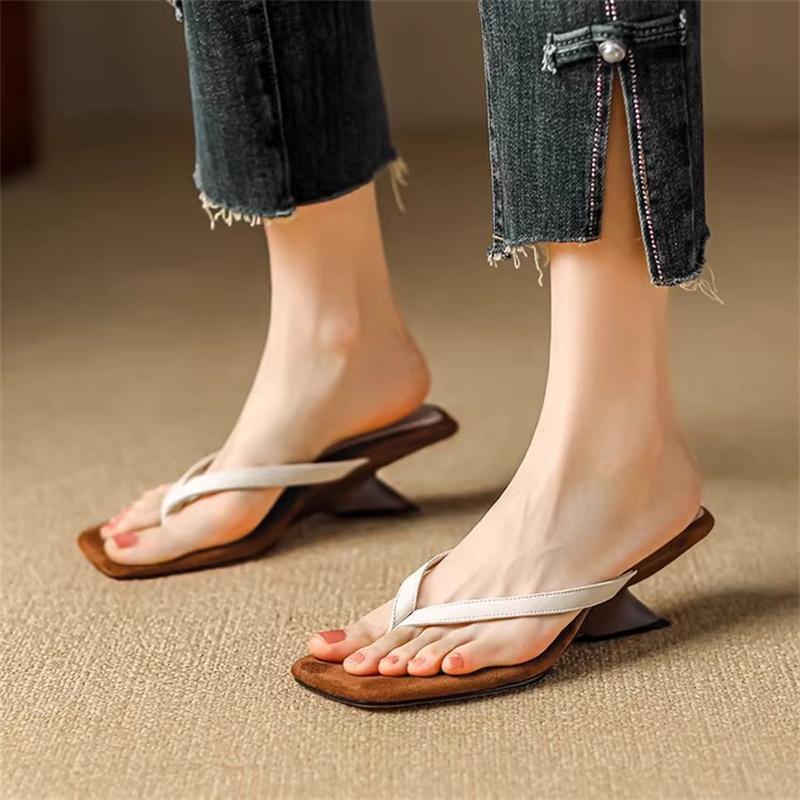 Simple Color Matching Wedge Flip-flops Female Summer (Available)