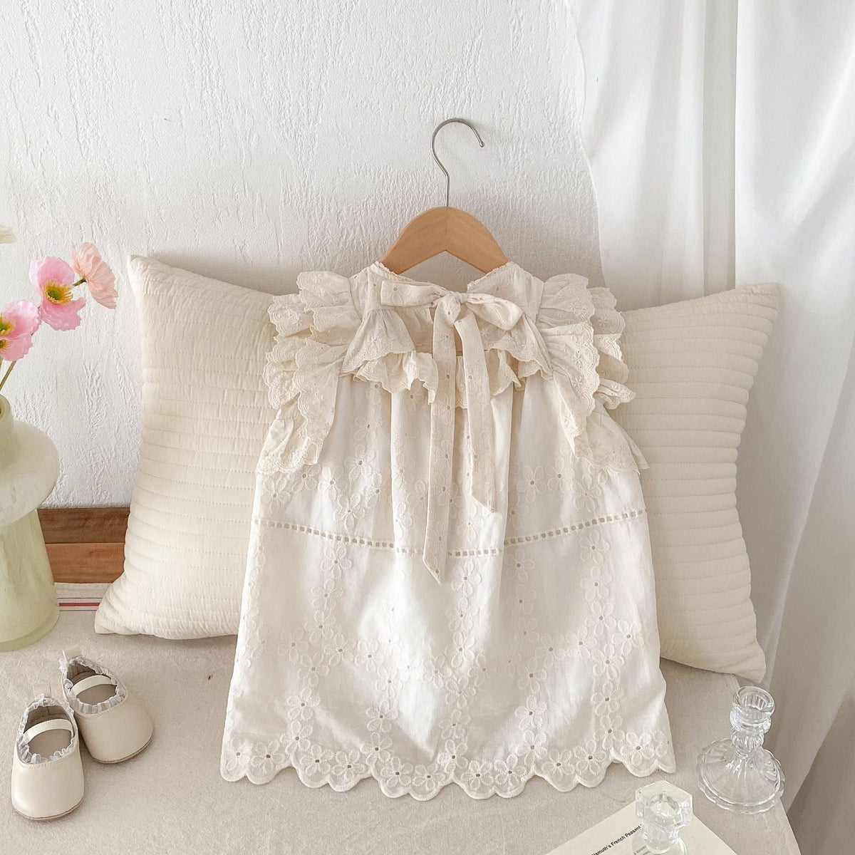 Girls Lace Embroidery Ruffled Dress