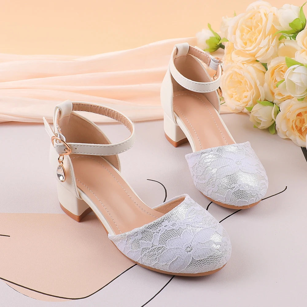 Little Girl Princess Dress Sandals dance shoes Summer White embroidery Buckle Strap Low Heels Soft Soled Party Shoes Fourseasons