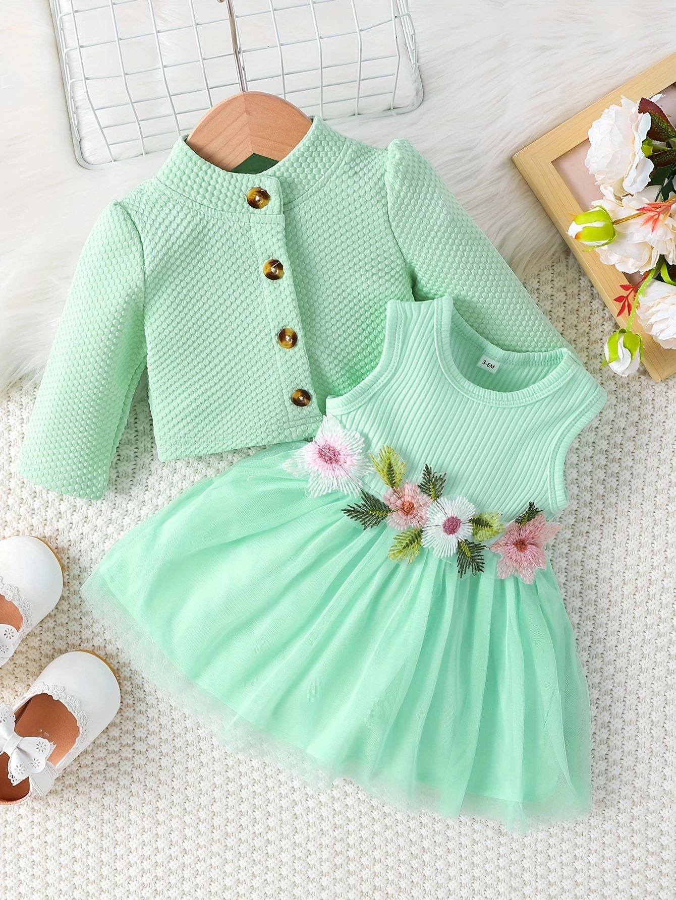 Girl's spring and autumn style waist flower design dress