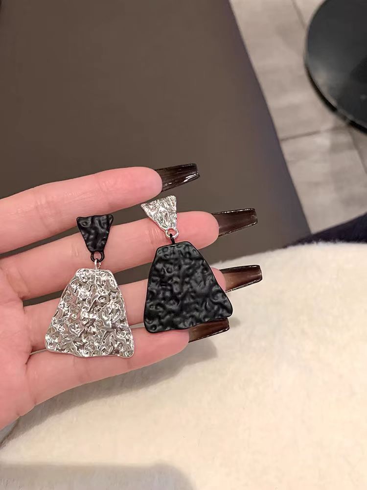 Sterling Silver Needle Creative Low-key Matching Earrings (Available)