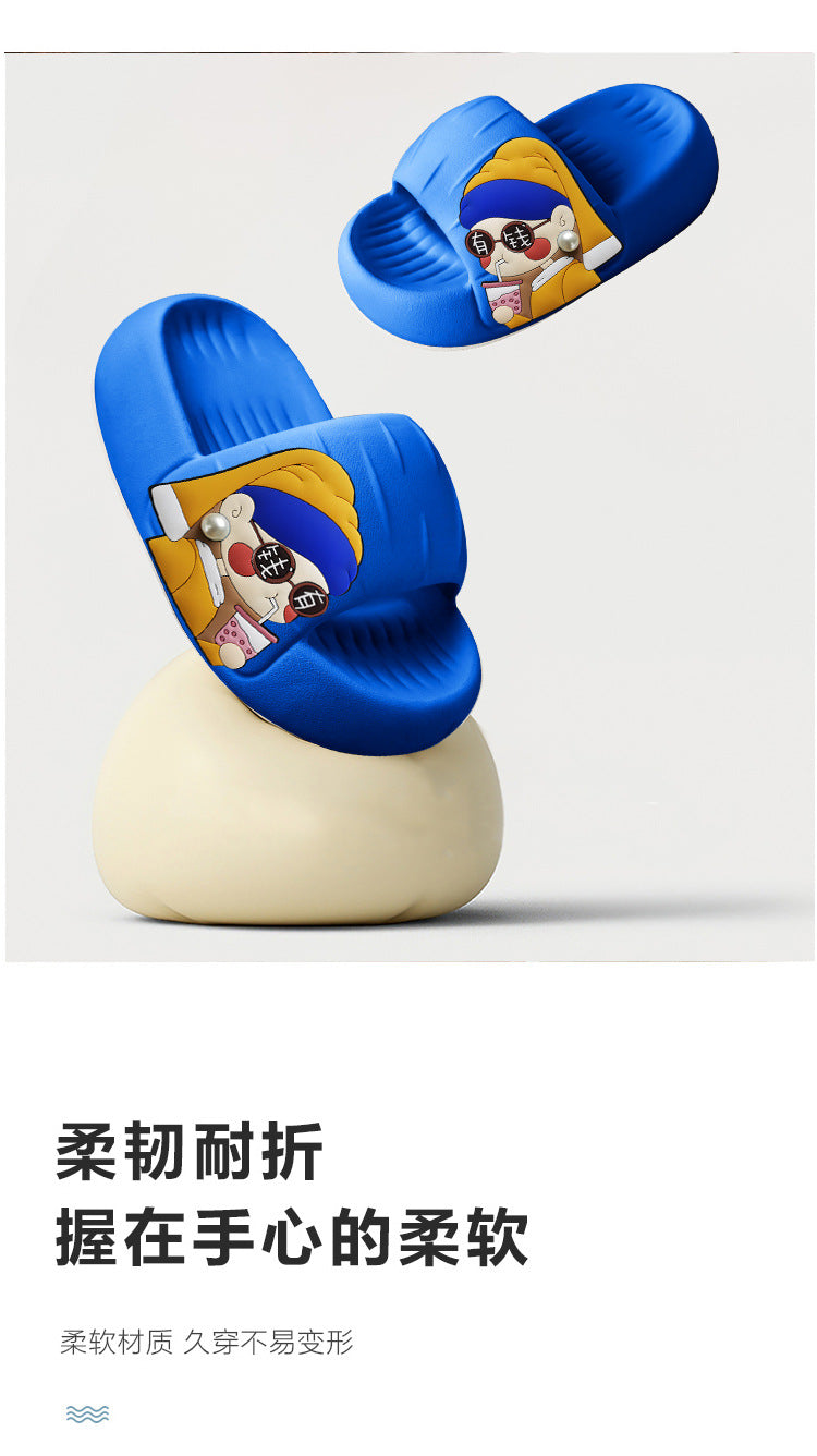 Cute slippers for women in summer for outdoor and indoor use (Available)