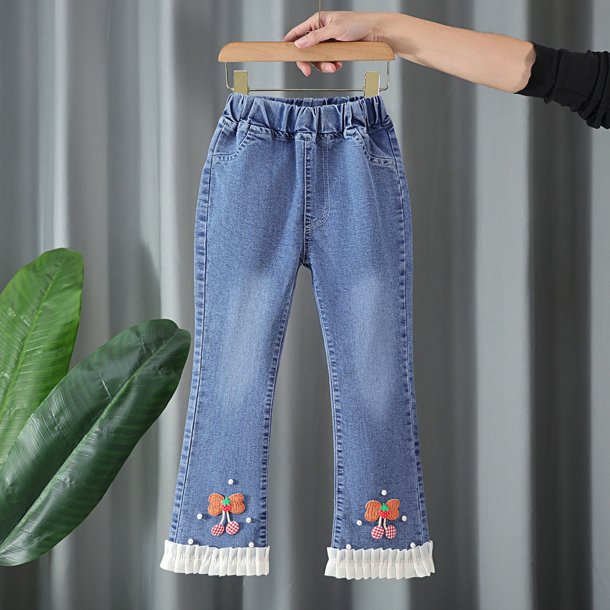 Girls' Bell-Bottom Pants Spring and Autumn 2026 New Style Children's Jeans Trendy Korean Version Casual Pants for Older Kids