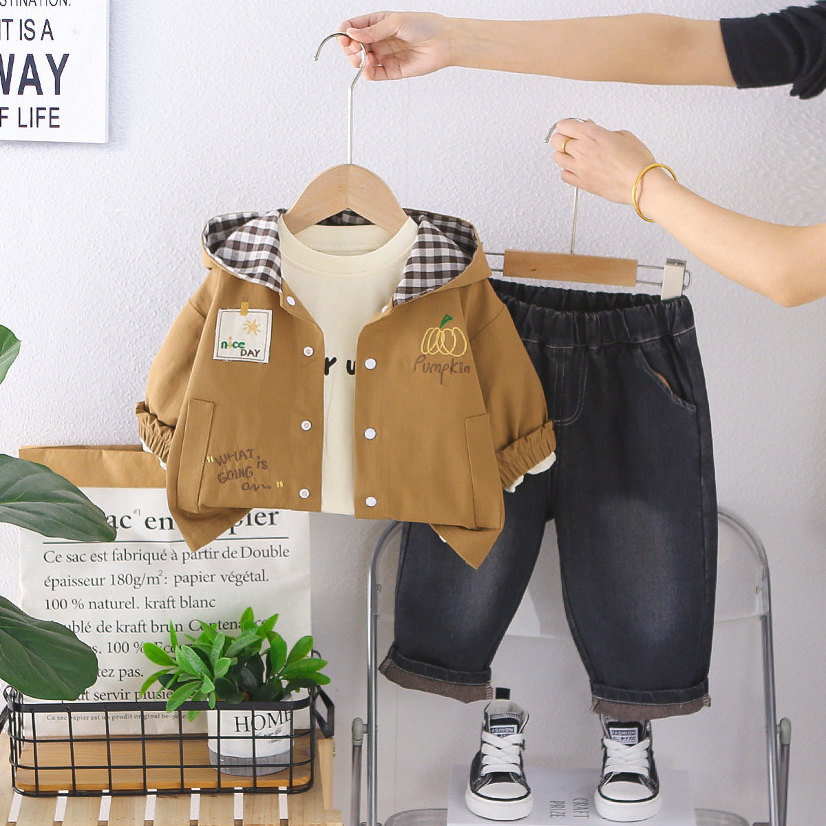 Boys' Spring Outfit Set 2026 New Stylish Children's Spring and Autumn Casual Plaid Hooded Three-Piece Set