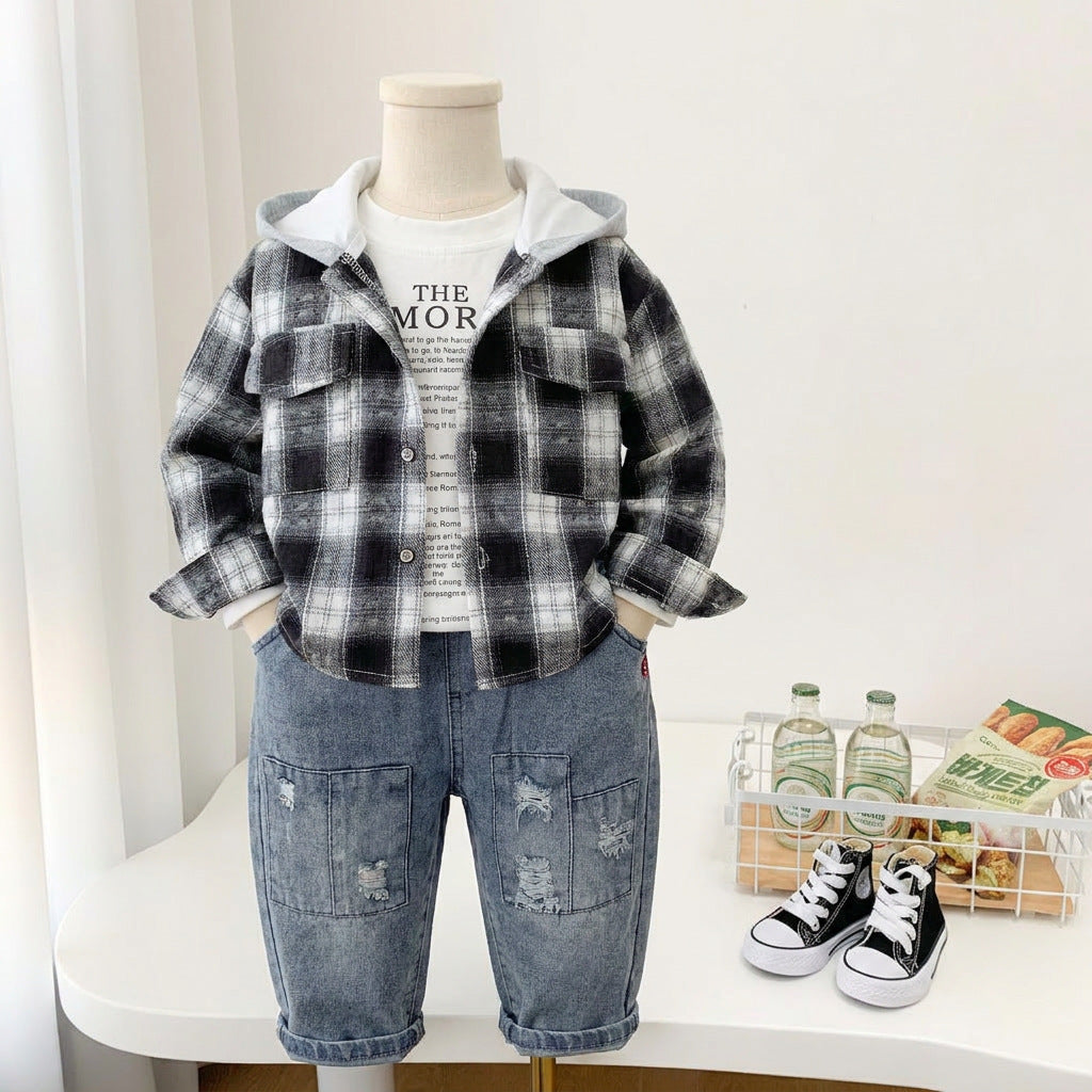 Children's INS-style color-blocked plaid hooded shirt three-piece set for boys, casual and stylish everyday outfit for spring and autumn