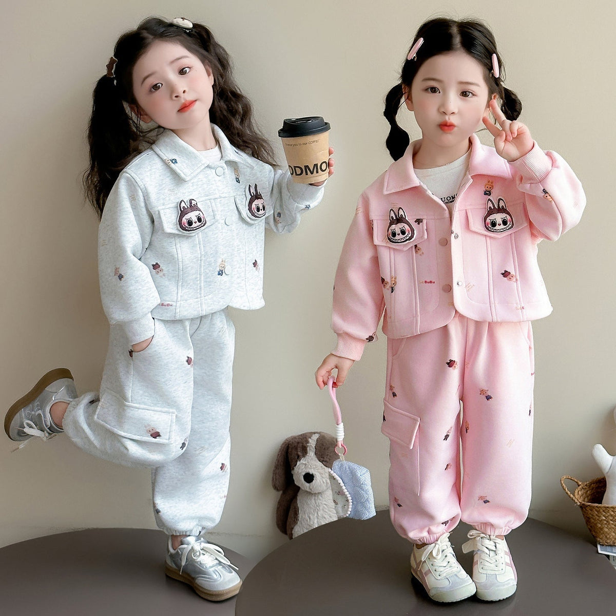 Girls Sports Suit Autum 2025 New Kidsren's Labubu Cardigan Sweatshirt Two-Piece Set Baby Spring and Autum Clothes