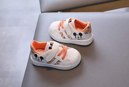 Spring And Autumn New Baby Walking Shoes Soft Soled Board Shoes Children's Sports Shoes Single Shoes Casual White Shoes