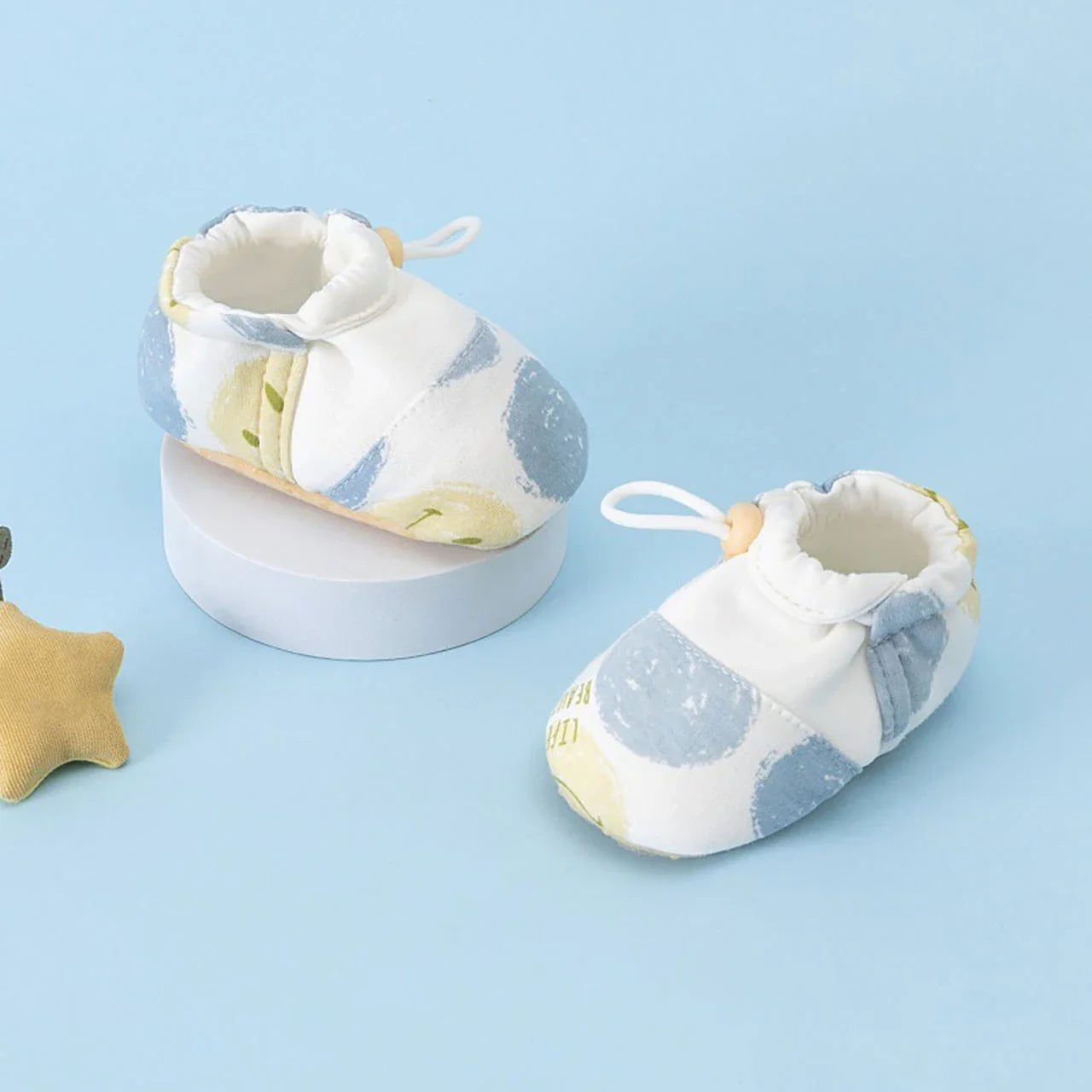 Baby Sneakers Anti-Slip Kids Soft Soled Shoes Spring Autumn Newborn First Walkers