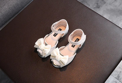 2026 New Children Sandals Rhinestone Bow Wedding Princess Girls Sandal Party Dance Baby Student Flats Kids Performance Shoes