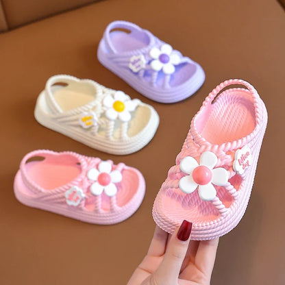 2025 New Children's Slippers Summer Girls and Boys Bathroom Home Anti slip Beach Shoes Soft Soled Baby Sandals