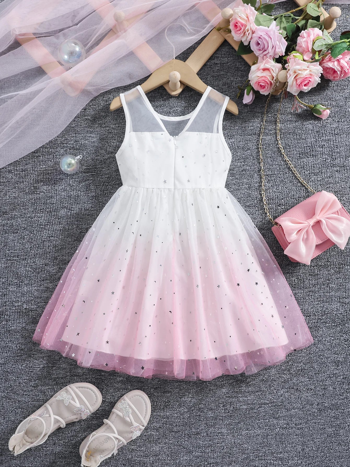 A cute and dreamy round-neck vest dress with star and moon sequin gradient print tulle for girls in summer