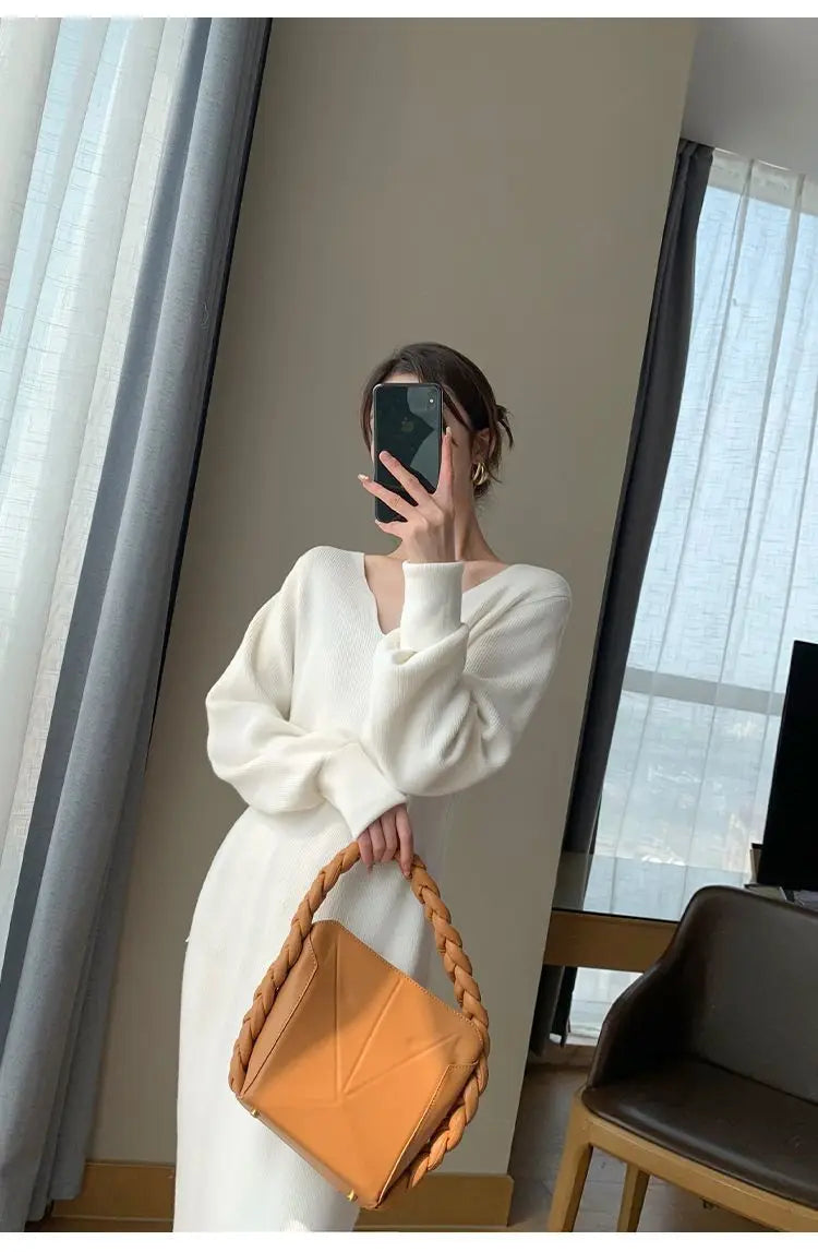 White Women's Dresses 2024 Autumn Winter New V-neck French Style Dresses Vintage Elegant V-neck All-match Fashion Knitted Dress