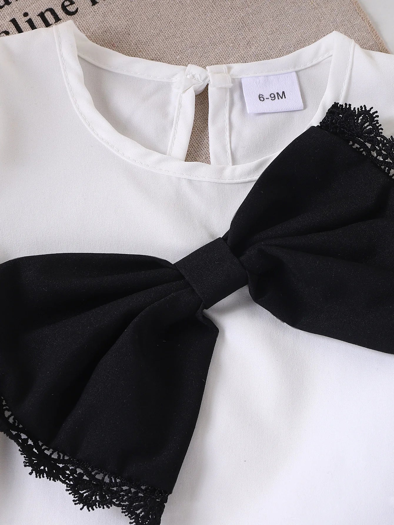 Europe  United States summer girl suit new temperament girl suit  child bubble sleeve short sleeve + micro pants two-piece set