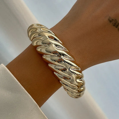 Fashion Exaggerated Irregular Bracelets for Women Simple Hip Hop Rock Personality Plastic Cuff Bangle Trendy Jewelry