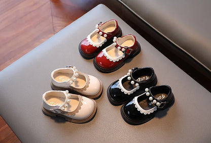 Girls Princess Shoes 2023 Spring New Sweet Pearl Patent Leather Elegant Children Mary Janes Shoes Fashion Soft Sole Party Shoes