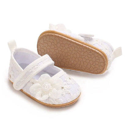 New Baby Shoes Lace Embroidered Shoes Exquisite Princess Shoes Anti Slip Soft Soled Women's Baby Walking Shoes