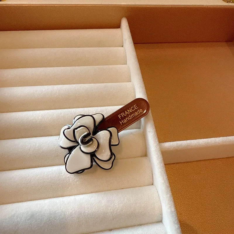 Fashionable Hair Accessories Elegant Black White Floral Hair Clip Camellia Flower Side Duckbill Barrette Women's Stylish
