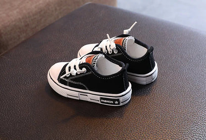 2025 New Children's Canvas Shoes Fashion Baby Board Shoes Girls' Breathable Single Shoes Boys' Casual Shoes   (Available)
