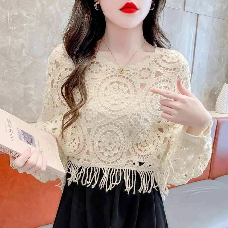 Women Tassel Hook Flower Hollow Out Short Knitting Retro Ethnic Style Round Neck Knitted Female Fashion Loose Top Spring Summer