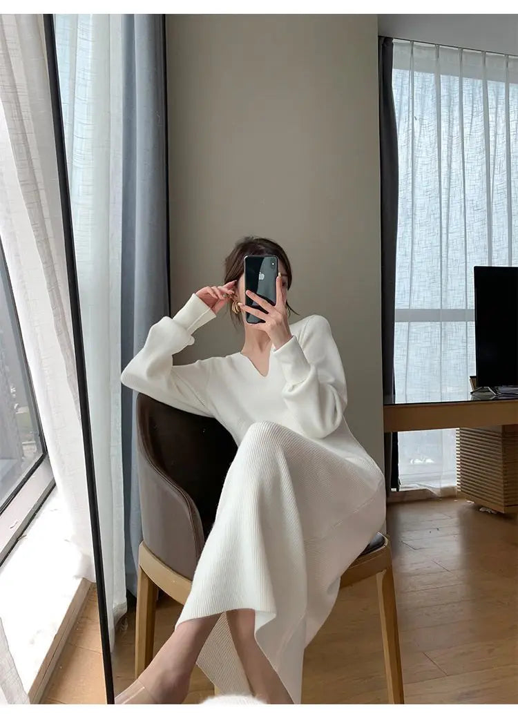 White Women's Dresses 2024 Autumn Winter New V-neck French Style Dresses Vintage Elegant V-neck All-match Fashion Knitted Dress