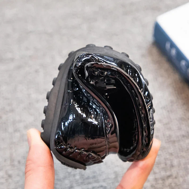 Boys Loafers Non-slip Children's Leather Shoes All-match Four Seasons Metal Buckle  Shiny Simple Kids Fashion Moccasin Shoes