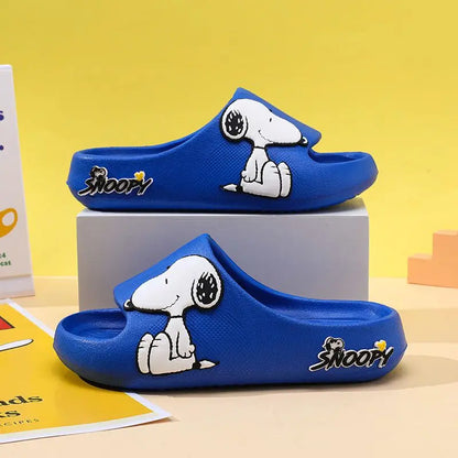Snoopy Boys and Girls Slippers Cartoon Peripheral Creative Indoor Non-slip Soft Bottom Bathroom Slippers Outer Wear Sandals Gift
