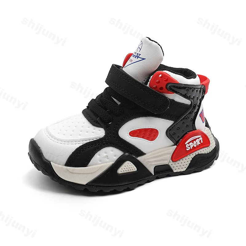 Boys Casual Sports Shoes Autumn Fashion Comfortable Non Slip Outdoor Walking Shoes LED Lights Toddler Outdoor Sports Shoes