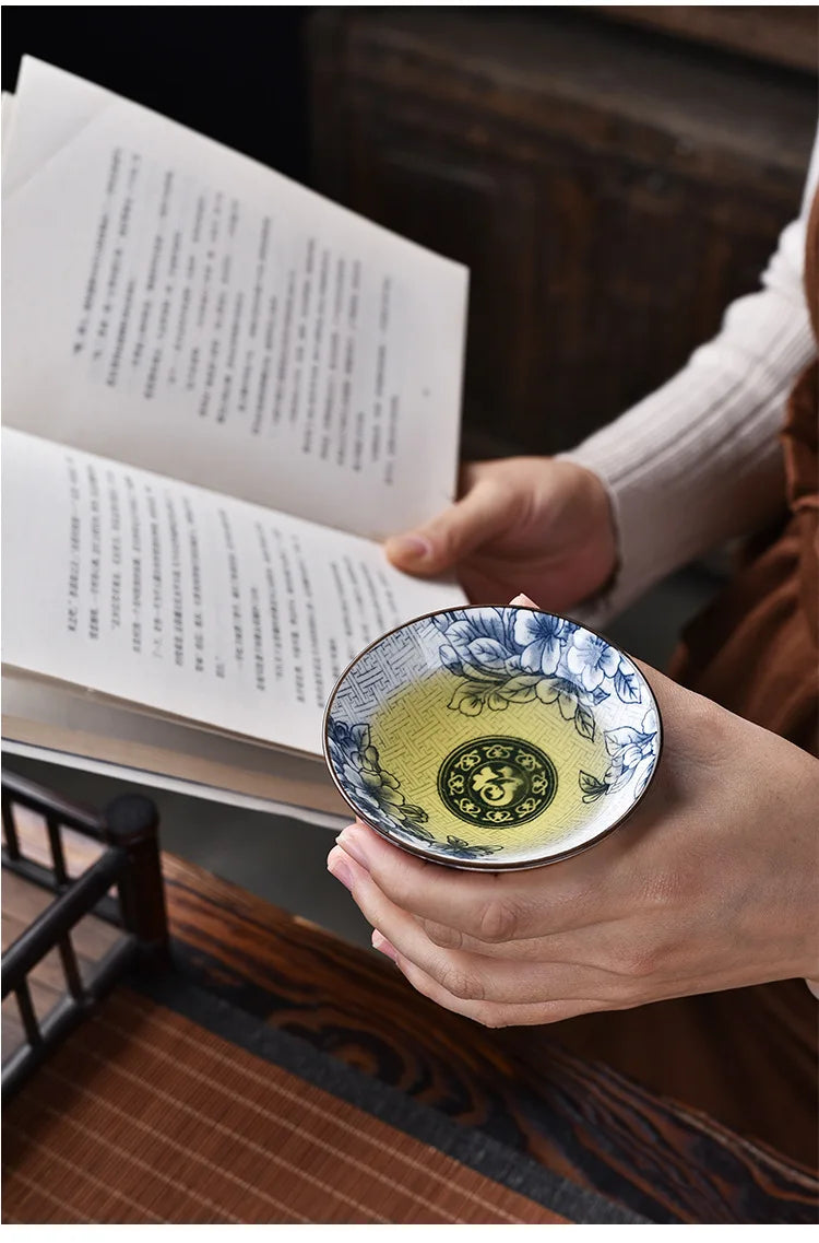 Blue and White Porcelain Cone Teacup Anti Scaling Hand-painted Tasting Tea Bowl Travel Meditation Cup Chinese Tea Set 70ml