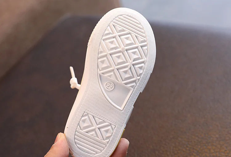 2025 New Children's Canvas Shoes Fashion Baby Board Shoes Girls' Breathable Single Shoes Boys' Casual Shoes   (Available)