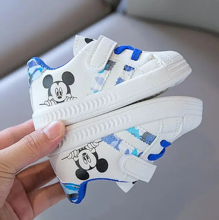 Children's White Shoes Spring and Autumn Kid's Sports Shoes Anti slip Lightweight Boys Board Shoes Soft Sole Baby Casual Shoes