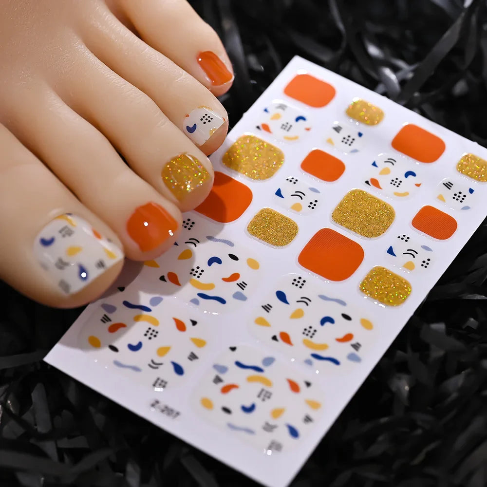 22tips/Sheet Baking Free Daisy Flower Toenail Sticker Full Cover Toe Nail Wraps Glitter Toenail Polish Strips DIY Foot Decals