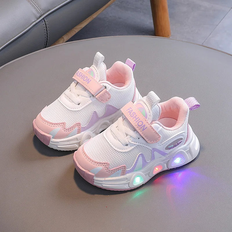 New Luminous Sports Shoes Boy Girl Soft Sole Anti-slip Running Shoe Fashion Girls Shoe Designer Shoes