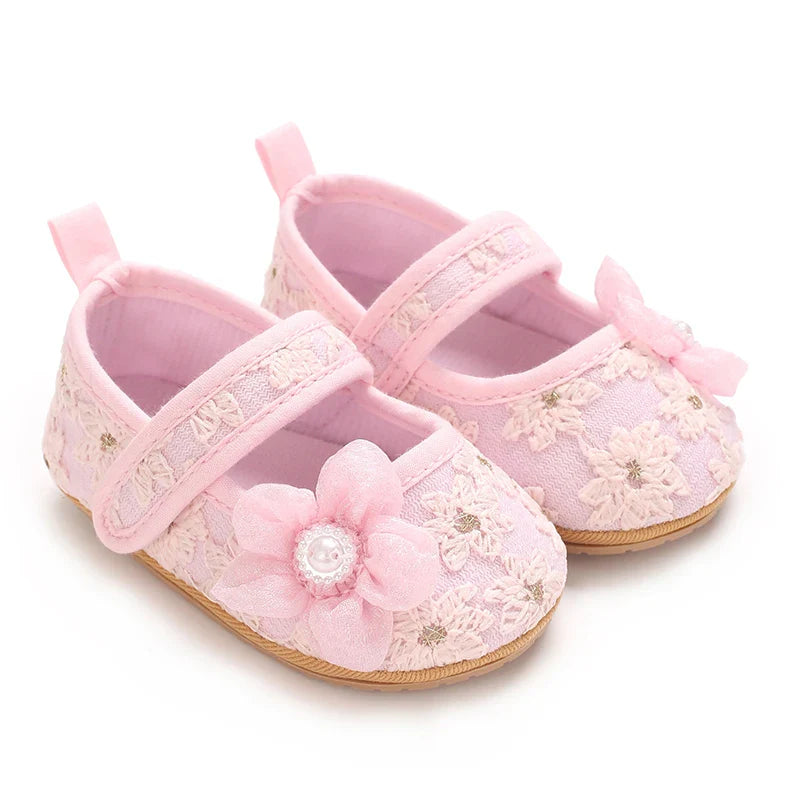 New Baby Shoes Lace Embroidered Shoes Exquisite Princess Shoes Anti Slip Soft Soled Women's Baby Walking Shoes