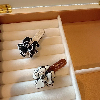 Fashionable Hair Accessories Elegant Black White Floral Hair Clip Camellia Flower Side Duckbill Barrette Women's Stylish