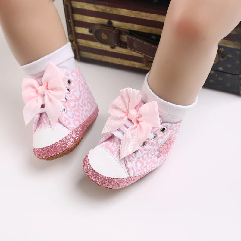 Fashionable Baby Girl Shoes Cute Classic Pink Theme Casual Flat Shoes Soft Sole Comfortable Lightweight Walking Shoes