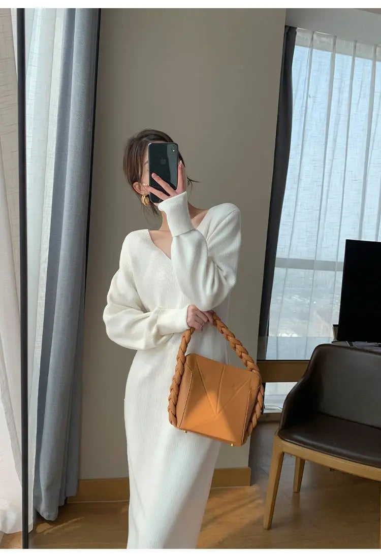 White Women's Dresses 2024 Autumn Winter New V-neck French Style Dresses Vintage Elegant V-neck All-match Fashion Knitted Dress